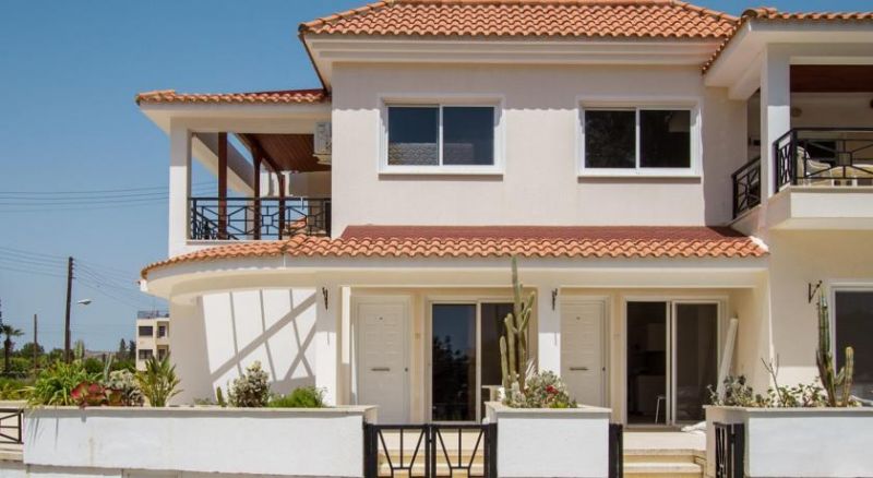 Larnaca Golden Beach Apts 3*