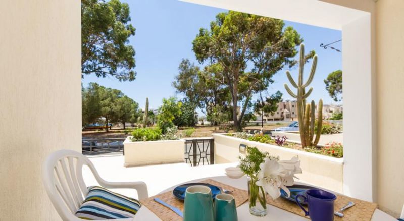 Larnaca Golden Beach Apts 3*