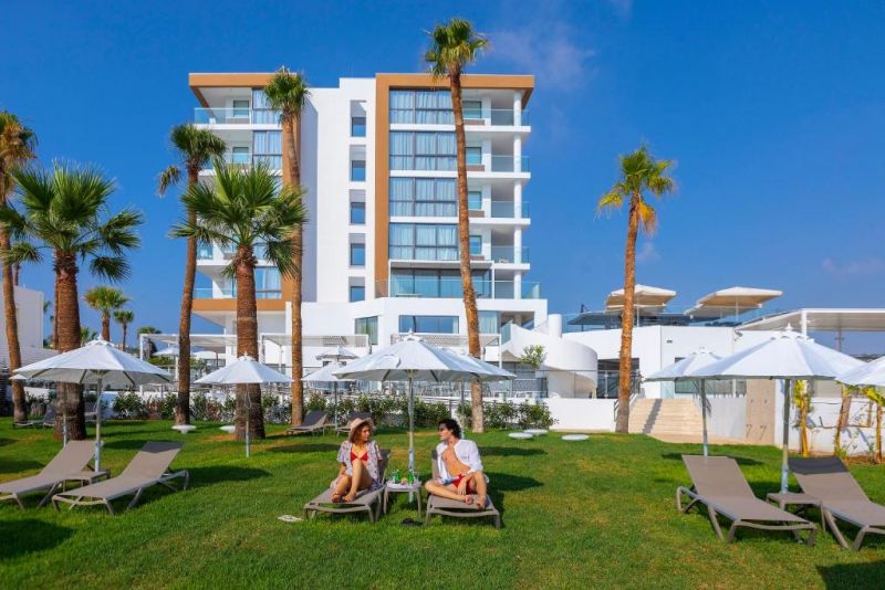 Leonardo Crystal Cove Hotel & Spa Adults Only 16+ 4*