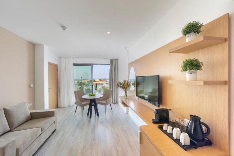 Leonardo Crystal Cove Hotel & Spa Adults Only 16+ 4*