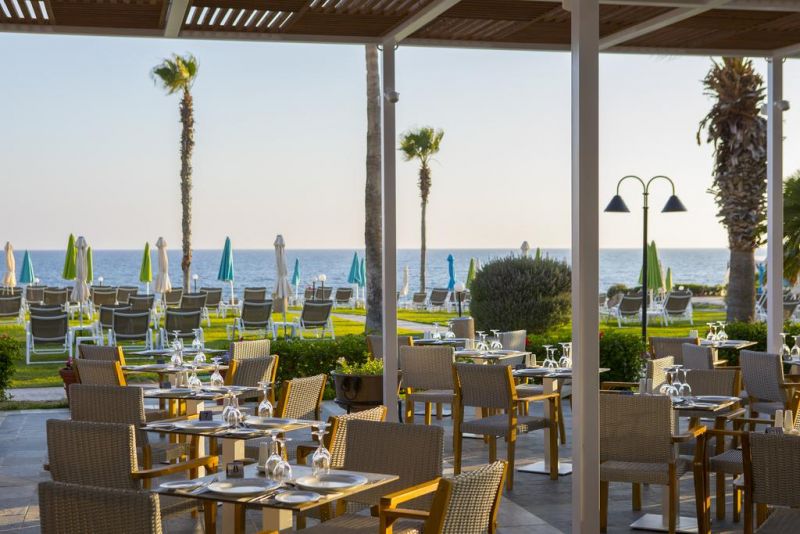 Leonardo Cypria Bay Club Resort 4*