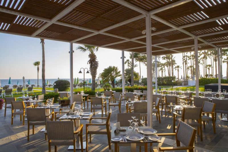 Leonardo Cypria Bay Club Resort 4*