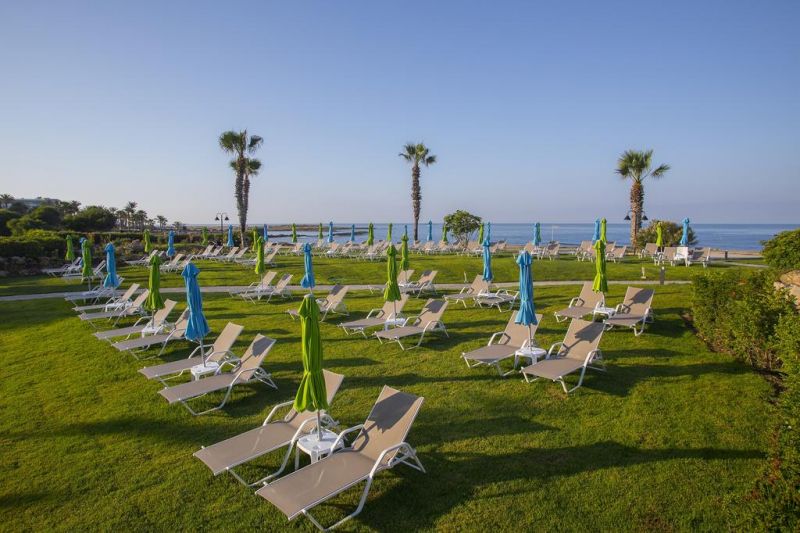 Leonardo Cypria Bay Club Resort 4*