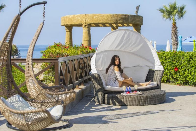 Leonardo Cypria Bay Club Resort 4*