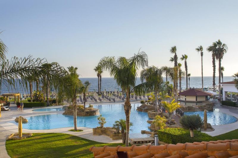 Leonardo Cypria Bay Club Resort 4*