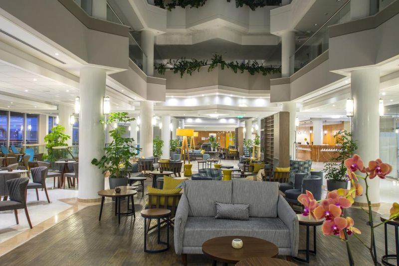 Leonardo Cypria Bay Club Resort 4*