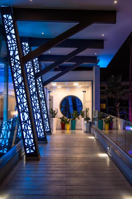 Nicholas Color Hotel 3*