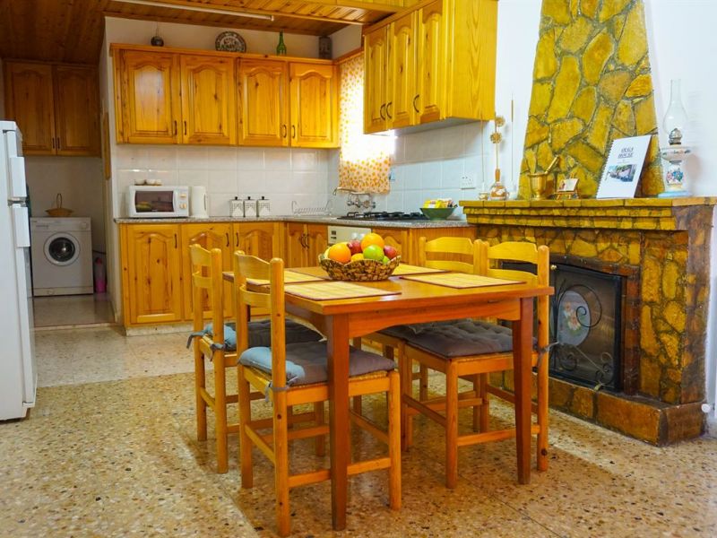 Olga Traditional House 2*