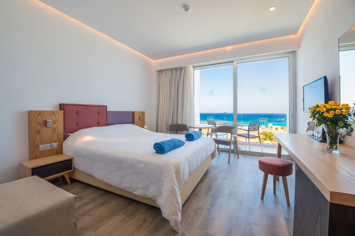 Protaras Plaza Hotel 3*