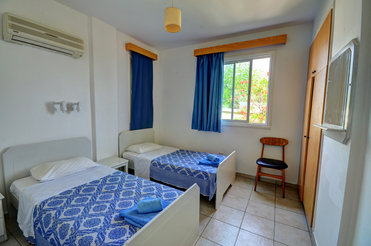 Renos Tourist Apartments 3*