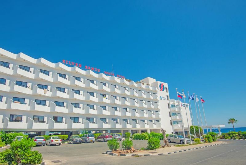 Silver Sands Beach 3*