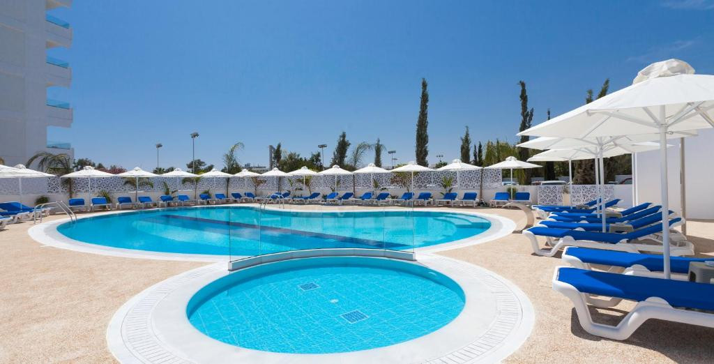 Gaia Sun N Blue Boutique Hotel 4*