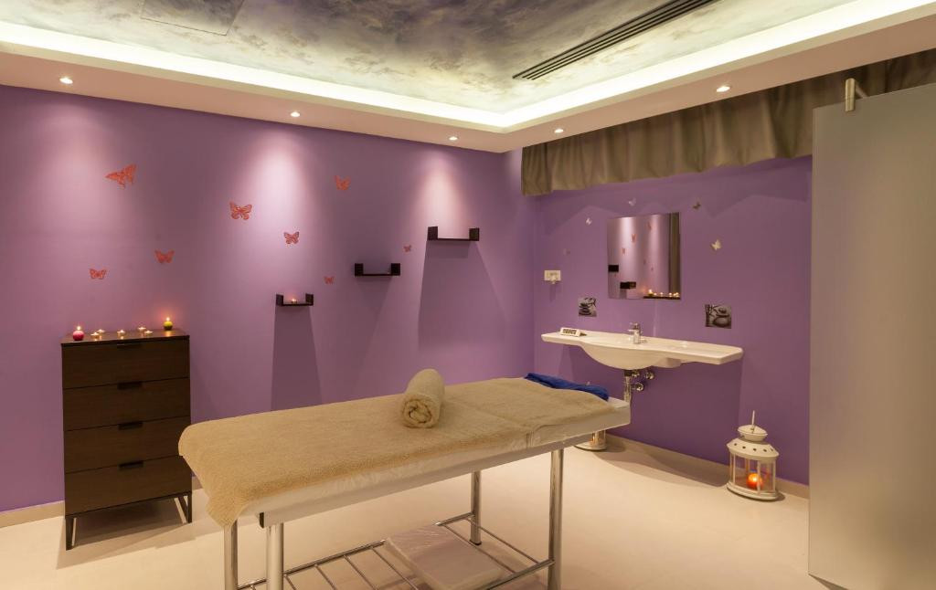 Gaia Sun N Blue Boutique Hotel 4*