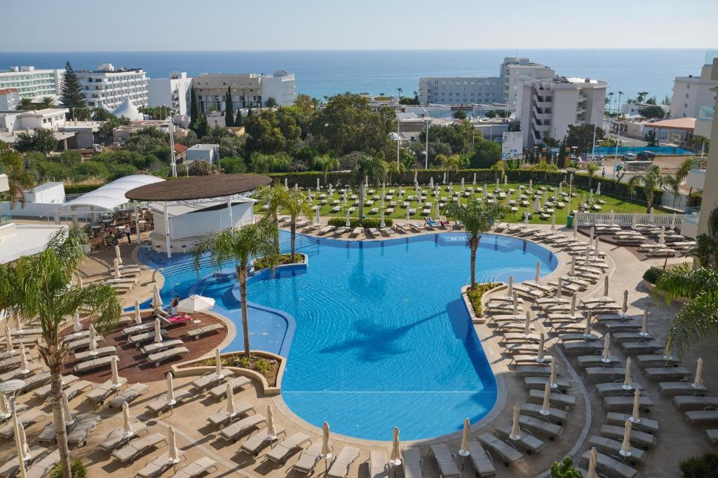 Sunrise Oasis Hotel 4*