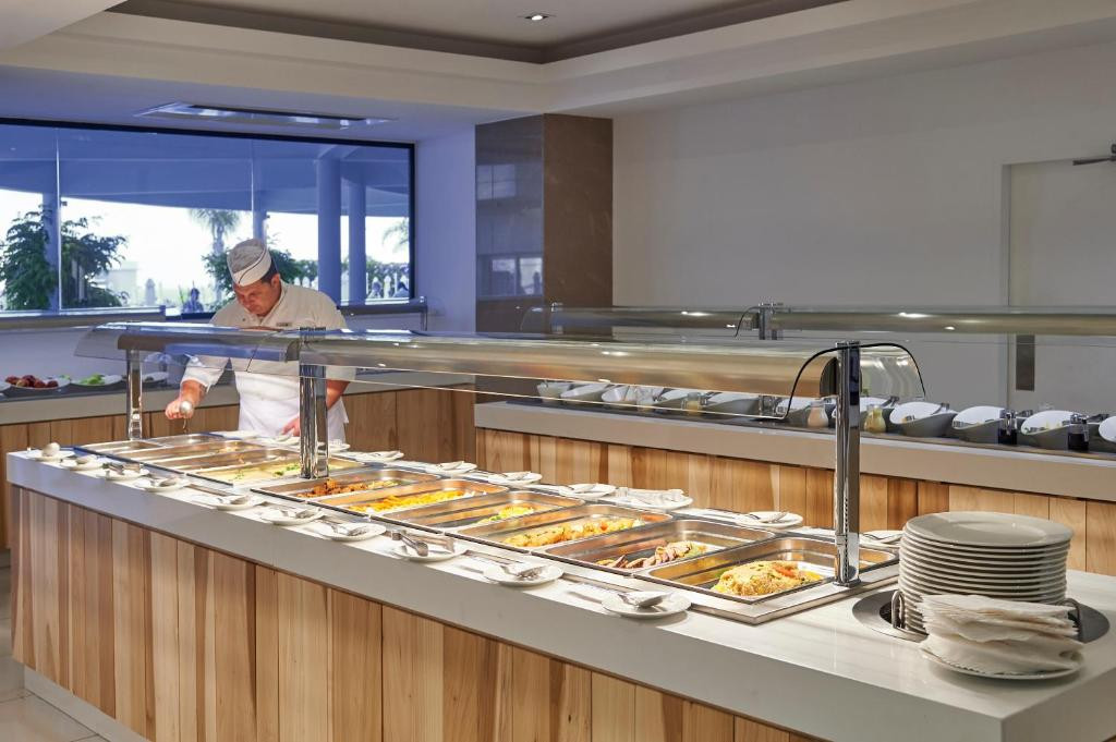 Sunrise Oasis Hotel 4*