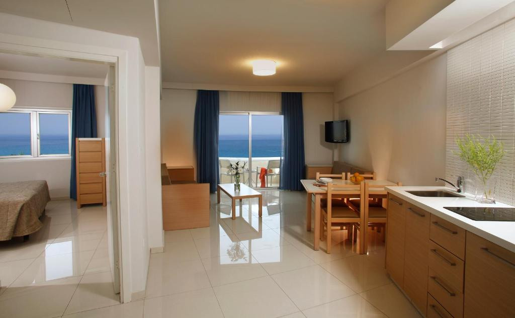 Sunrise Oasis Hotel 4*