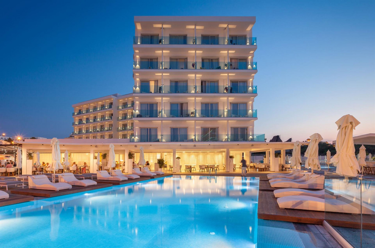 The Blue Ivy Hotel & Suites 4*