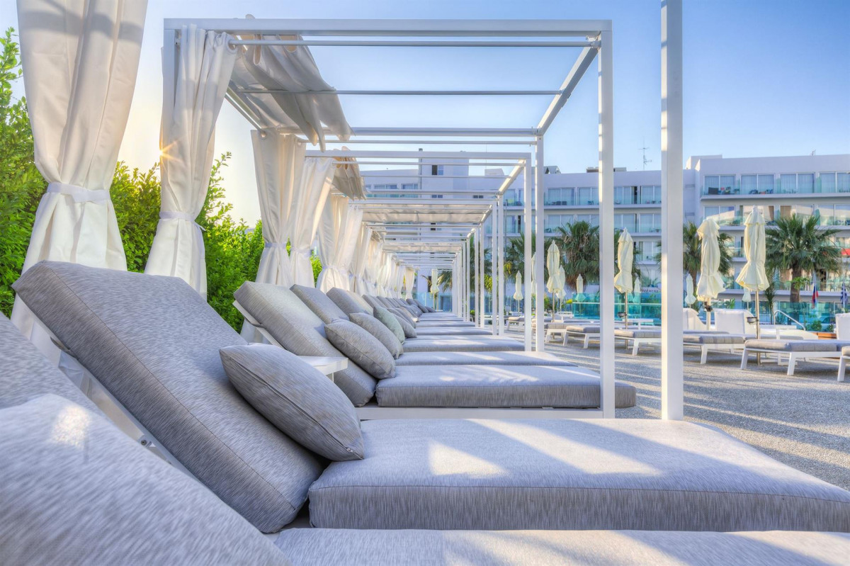 The Blue Ivy Hotel & Suites 4*