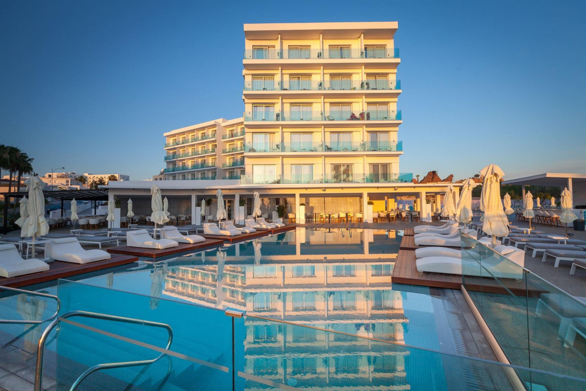 The Blue Ivy Hotel & Suites 4*