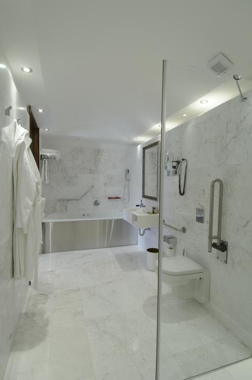 The Library Hotel 2*