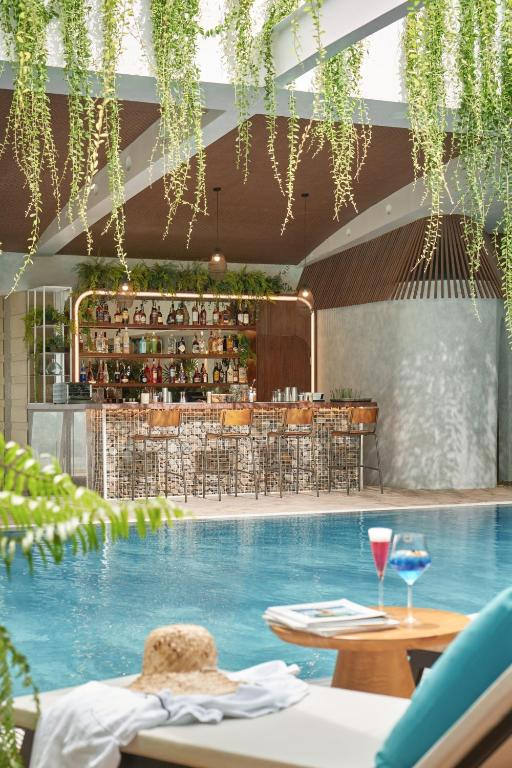 Silverland May Hotel 4*