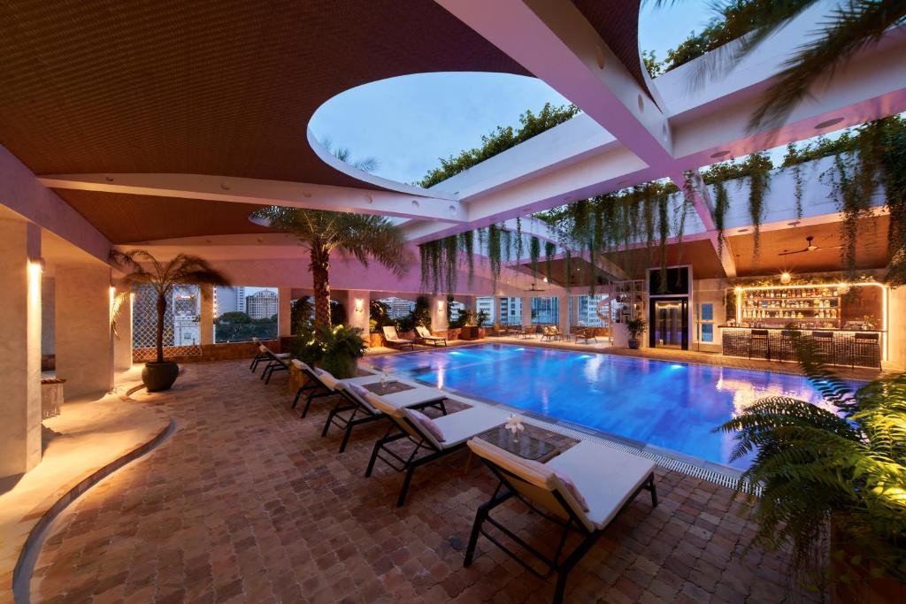 Silverland May Hotel 4*