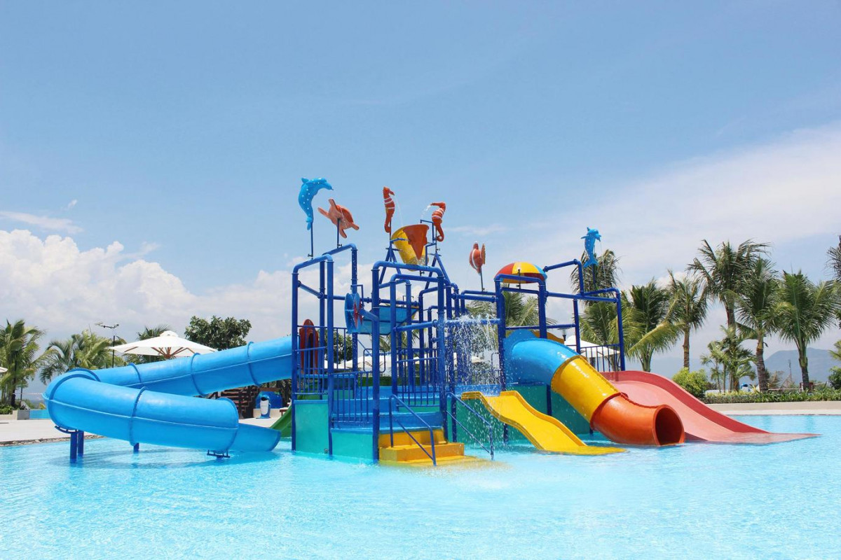 Riviera Beach Resort Cam Ranh 5*
