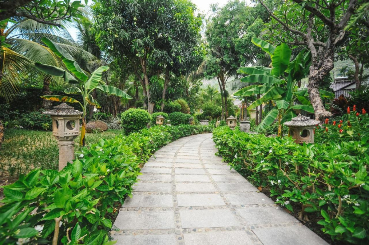 Diamond Bay Resort & Spa 5*
