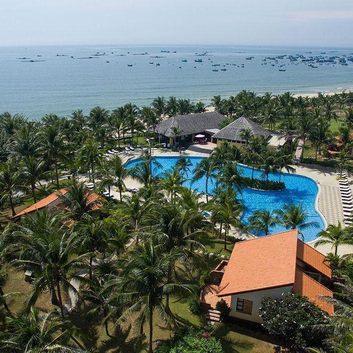 Pandanus Resort 4*