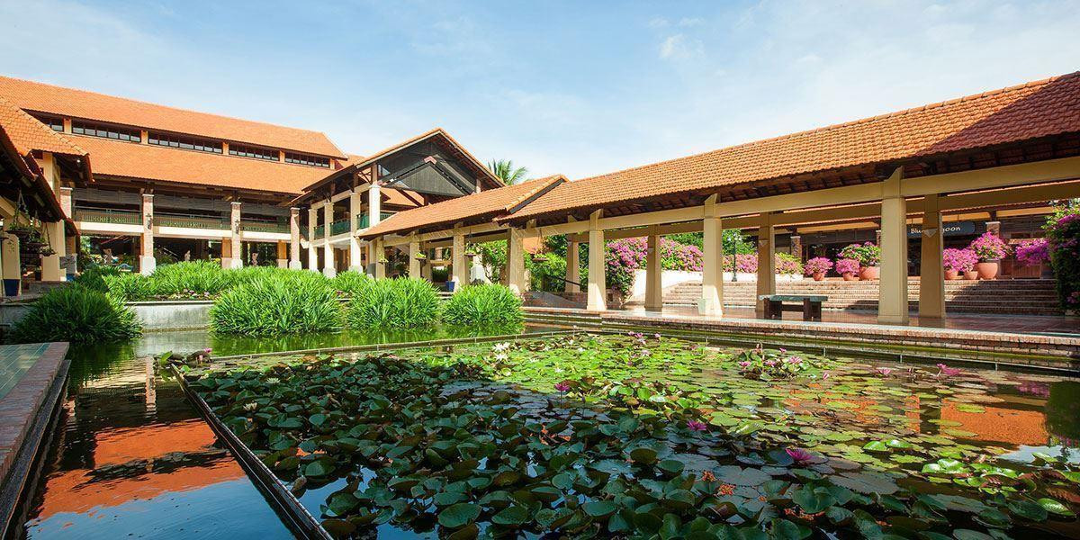Pandanus Resort 4*