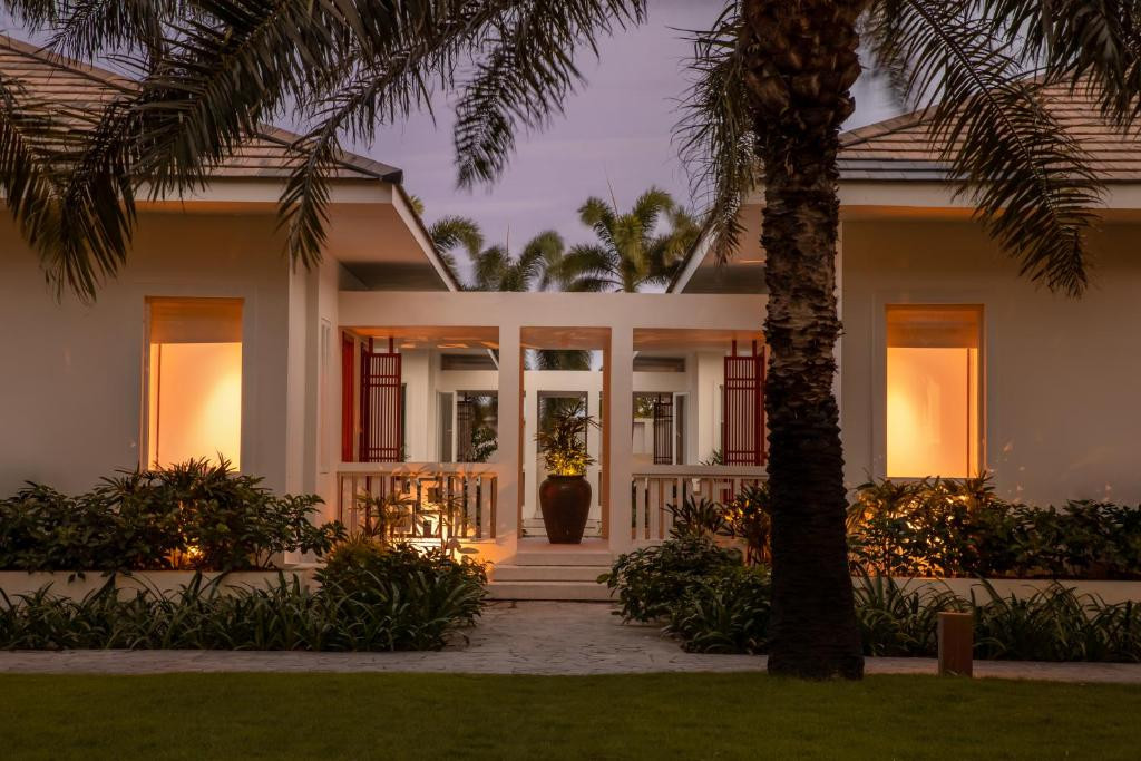 Azerai Ke Ga Bay (Ex. Princess Dannam Resort & Spa)  5*