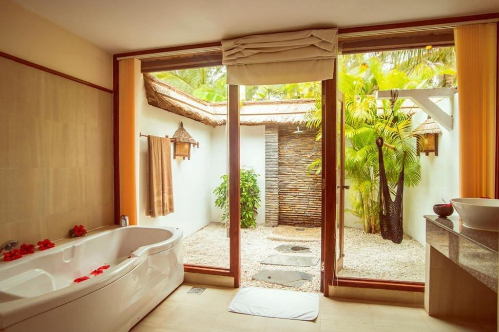 Victoria Beach Resort & Spa 4*