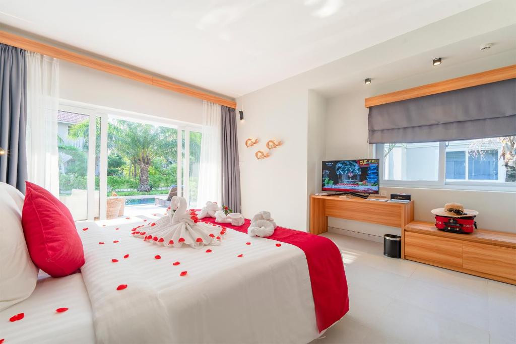 Mercury Phu Quoc Resort & Villas 4*