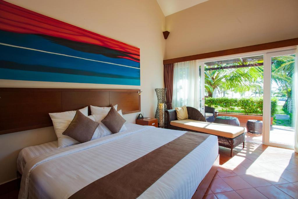 Mercury Phu Quoc Resort & Villas 4*