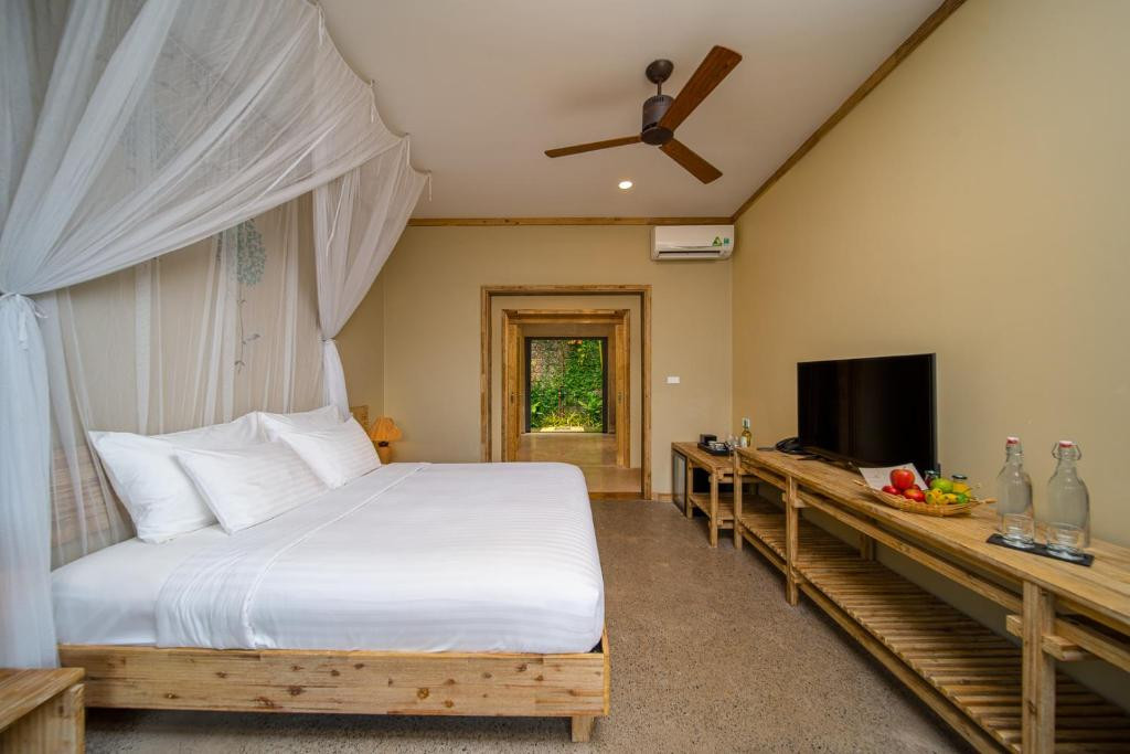 Lahana Resort Phu Quoc 4*