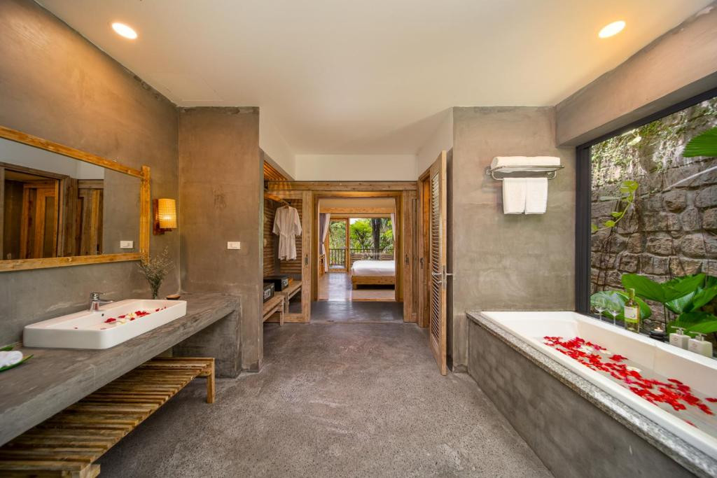 Lahana Resort Phu Quoc 4*