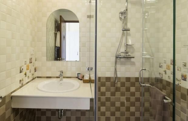 Amon Deluxe Hotel 3*