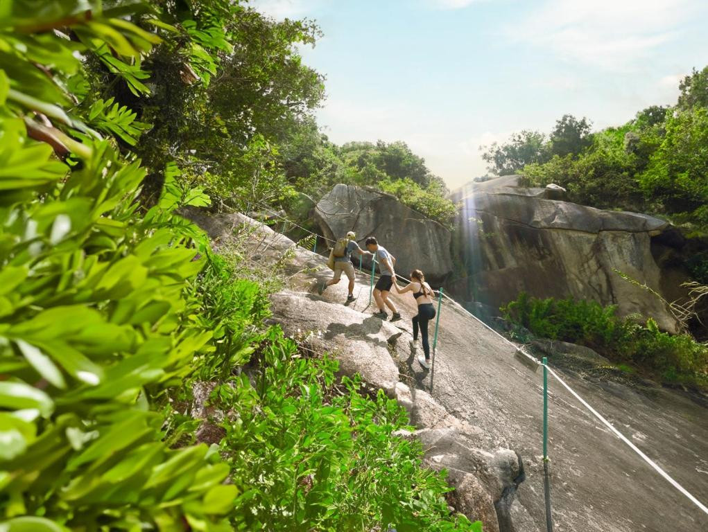 An Lam Retreats Ninh Van Bay 5*