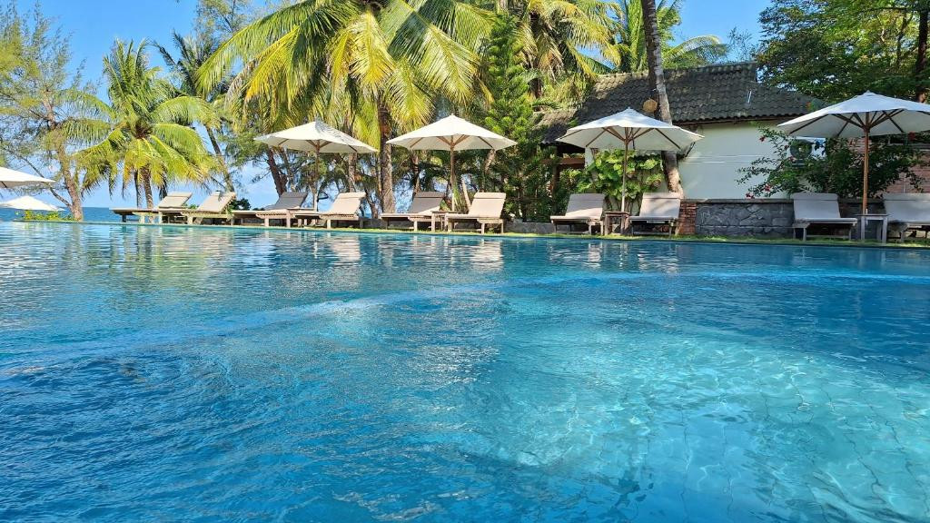 Ancarine Beach Resort (Ex. Blue Sea) 3*