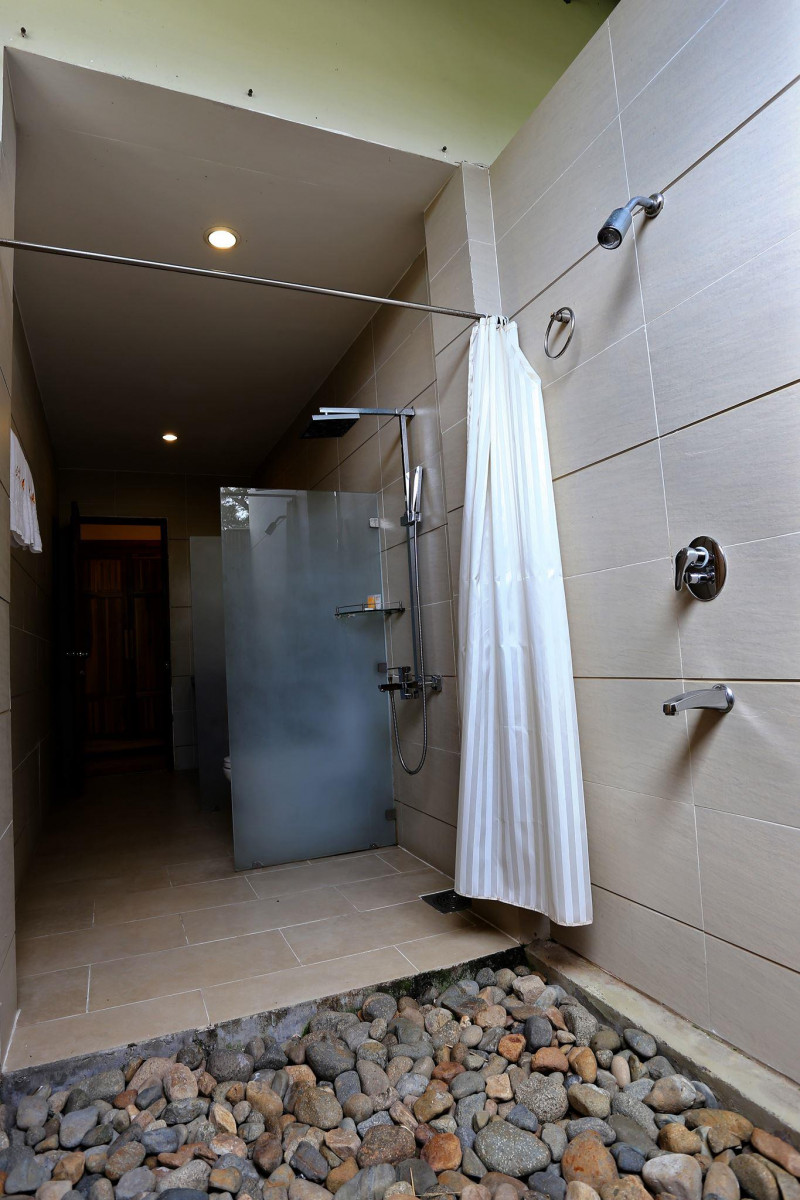 Aniise Villa Resort 4*
