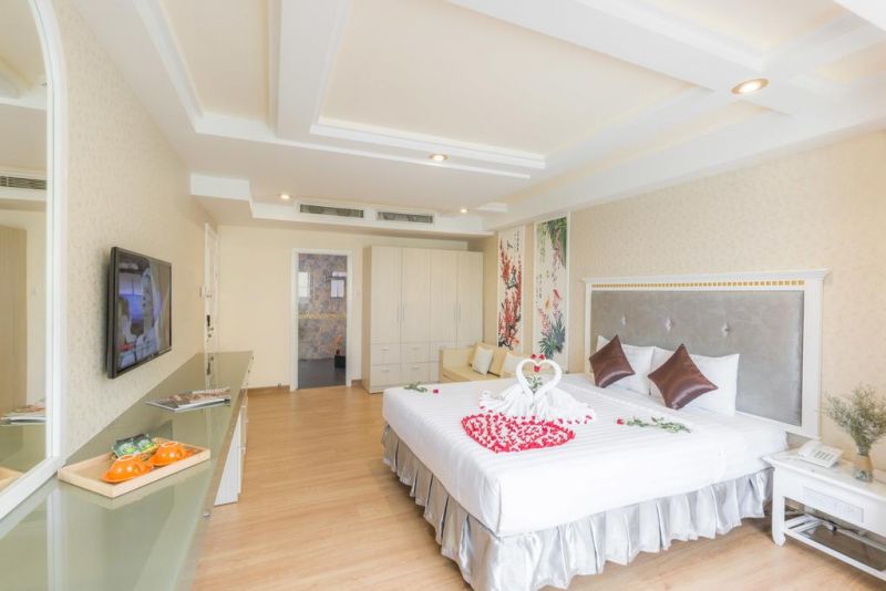 Dyn Opera (Ex. Blessing Palace Hotel) 3*