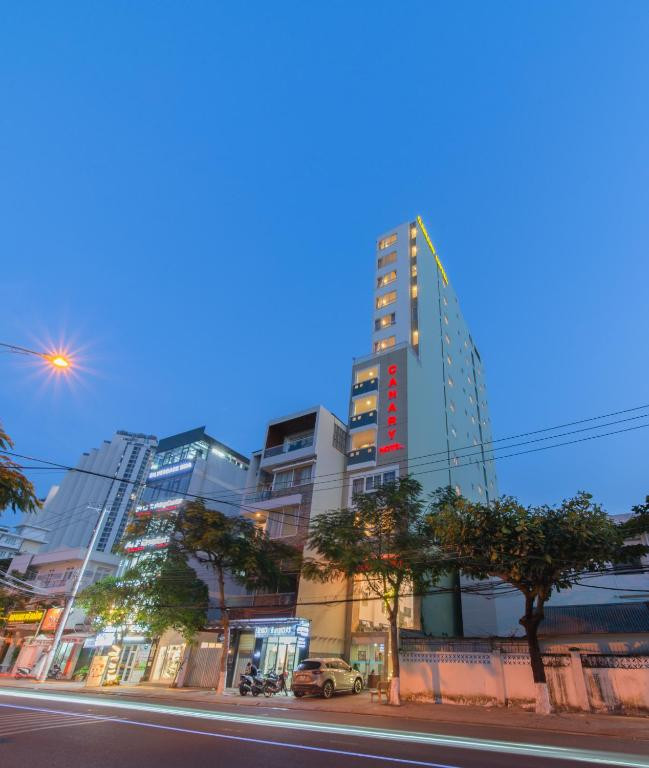 Canary Nha Trang Hotel 3*