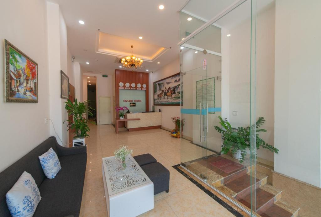 Canary Nha Trang Hotel 3*