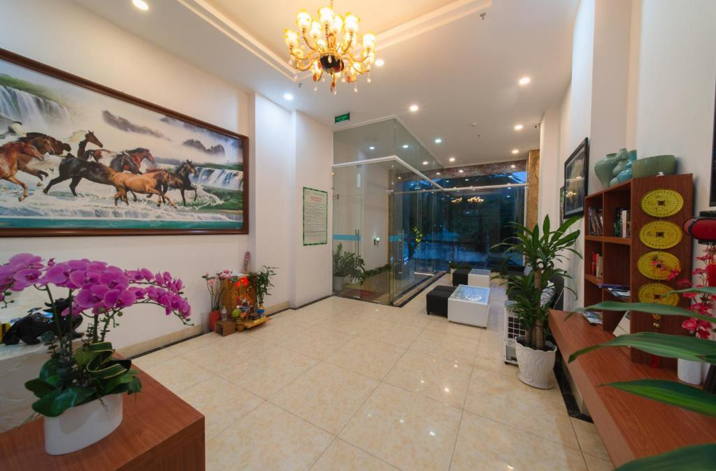 Canary Nha Trang Hotel 3*