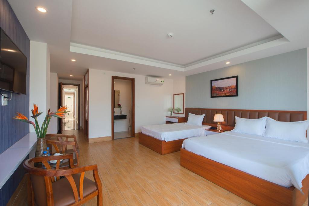 Canary Nha Trang Hotel 3*