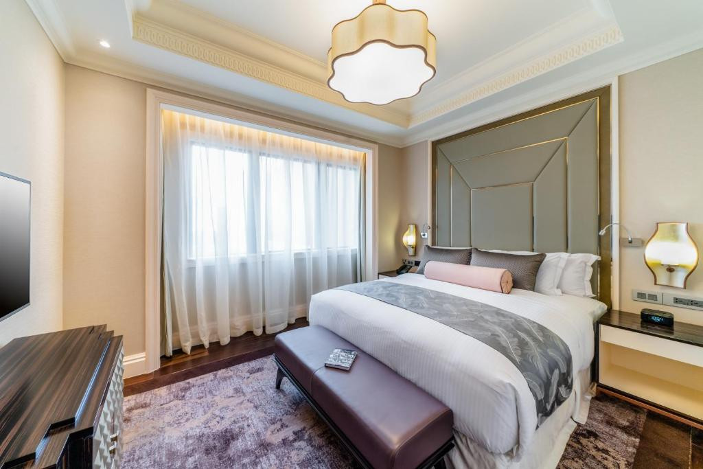 Caravelle Hotel 5*