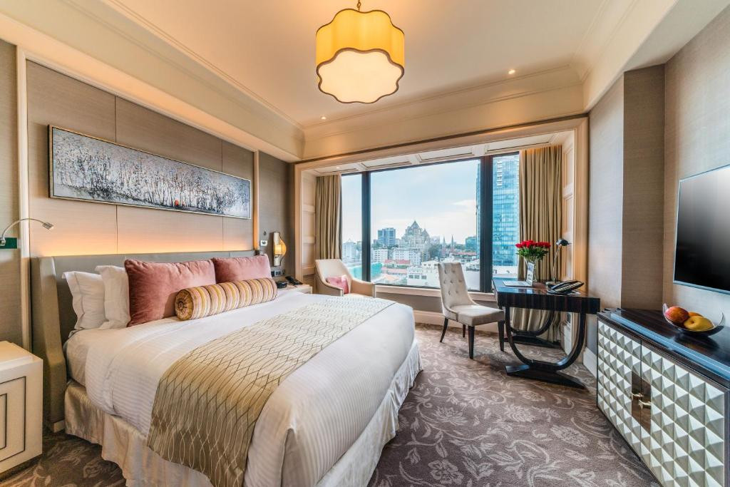 Caravelle Hotel 5*