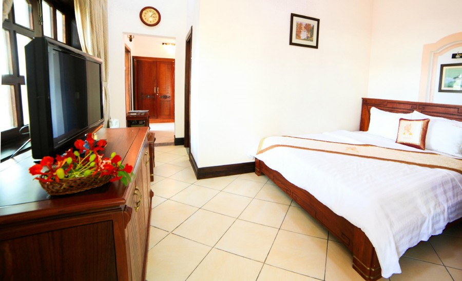 Con Ga Vang Resort (Ex. Golden Rooster) 3*