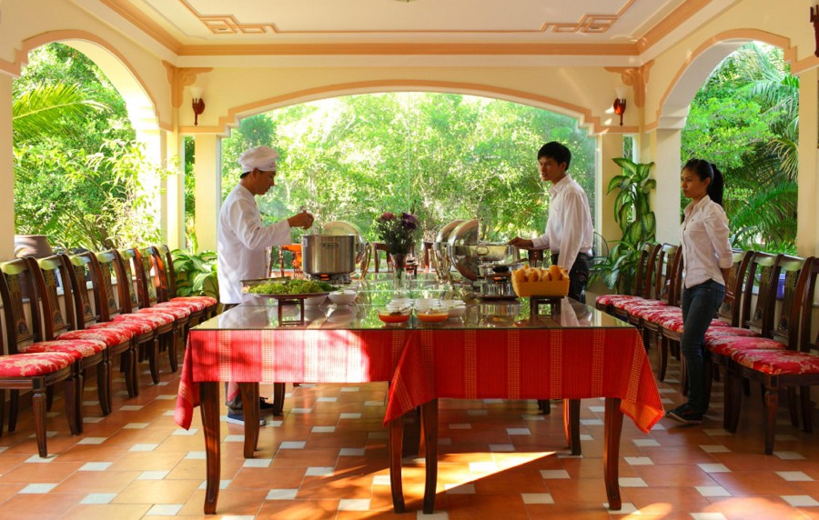 Con Ga Vang Resort (Ex. Golden Rooster) 3*