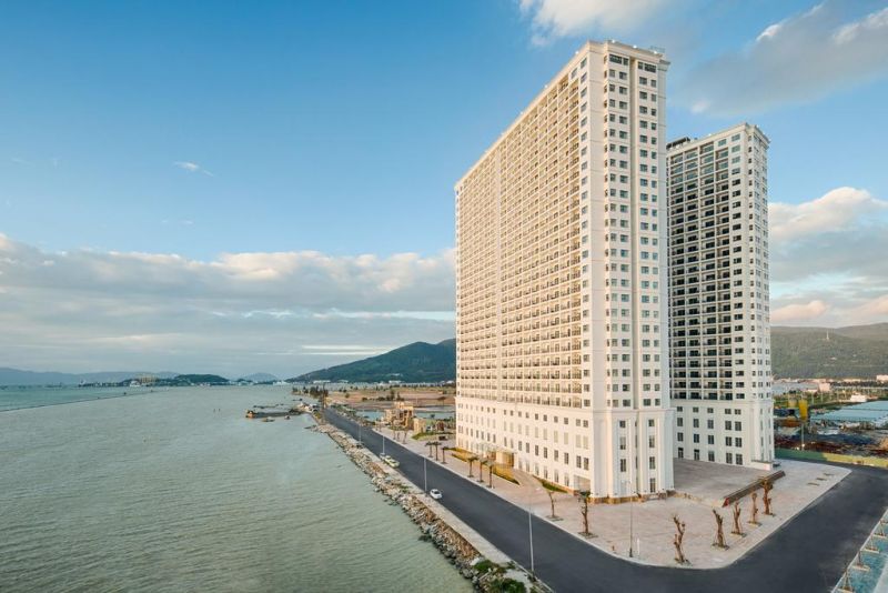 Wyndham Danang Golden Bay 5*